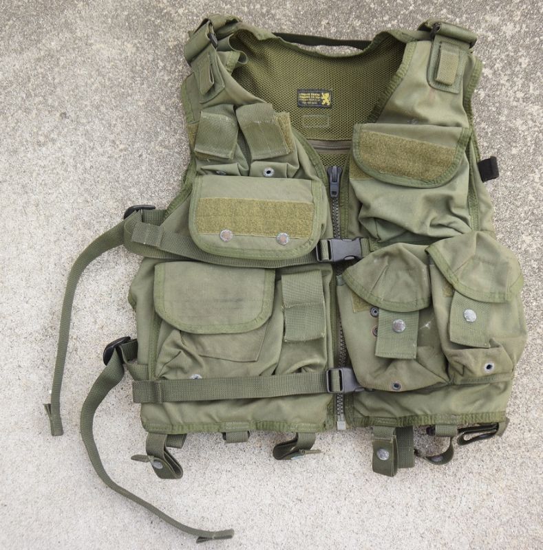 米軍放出LBT-1620A R(RH)フローテーションベスト金タグロット品