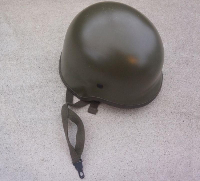 ベルギー軍M826ヘルメット サイズ2(MEDIUM寸) - ミリタリーサープラス
